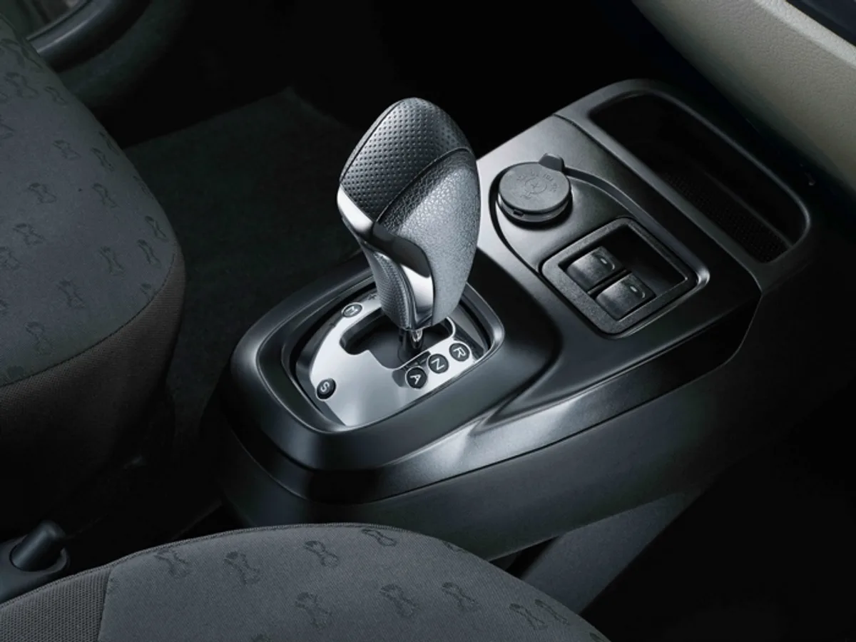 Tata-GenX-Nano-0719052015.jpg Tata Nano получила «робот» и стала безопаснее