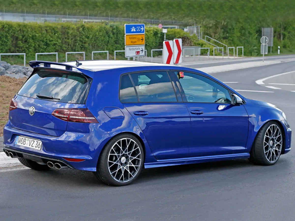 VW-Golf-R420-0220052015.jpg Volkswagen начал тесты самого мощного Golf