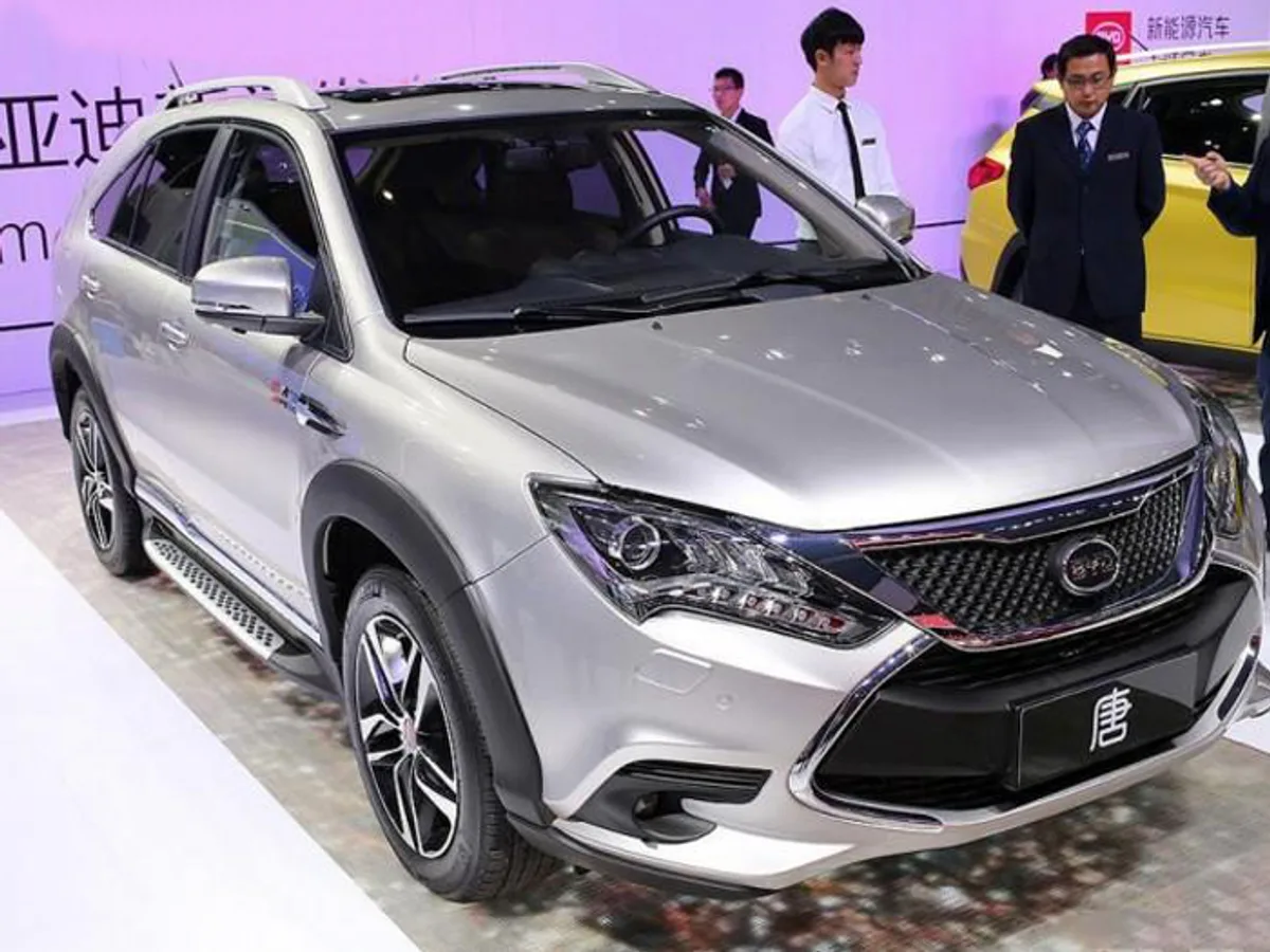 BYD-Tang-0123042015.jpg BYD в июле начнет продажи 505-сильного гибридного кроссовера