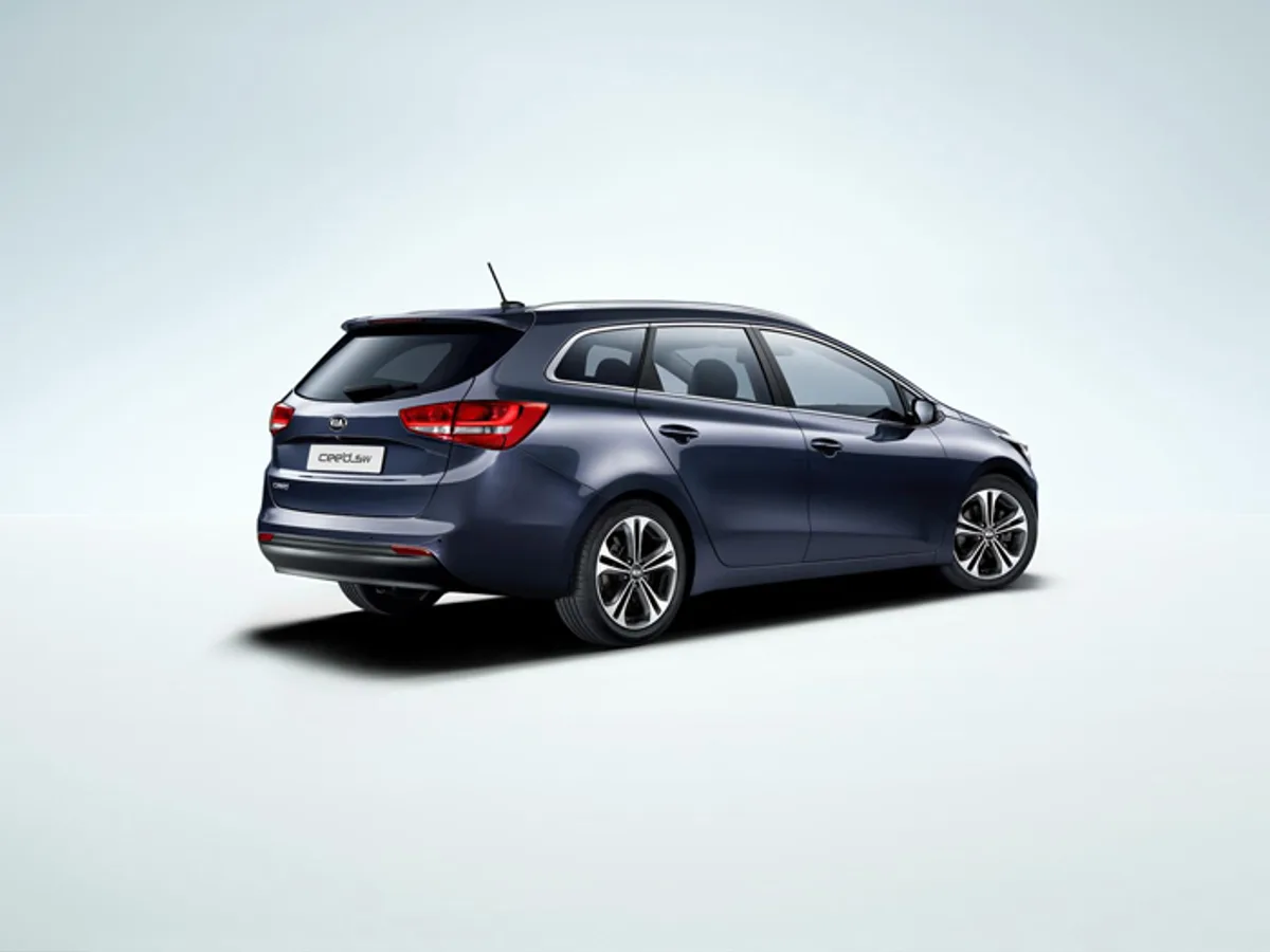 Kia-ceed-0226062015.jpg Kia представила обновленный C’eed
