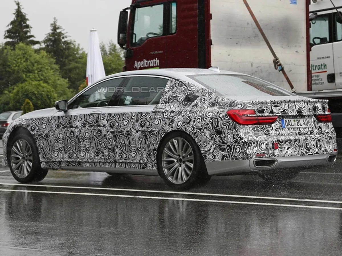 Alpina-B7-0308072015.jpg Alpina B7 на базе седьмой BMW получит двигатель мощностью 600 л.с.