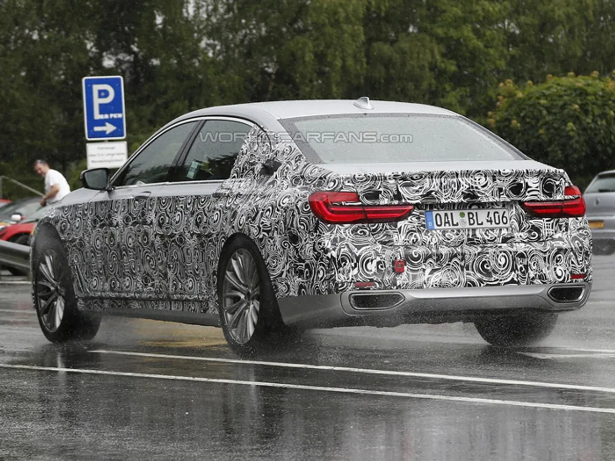 Alpina-B7-0408072015.jpg Alpina B7 на базе седьмой BMW получит двигатель мощностью 600 л.с.