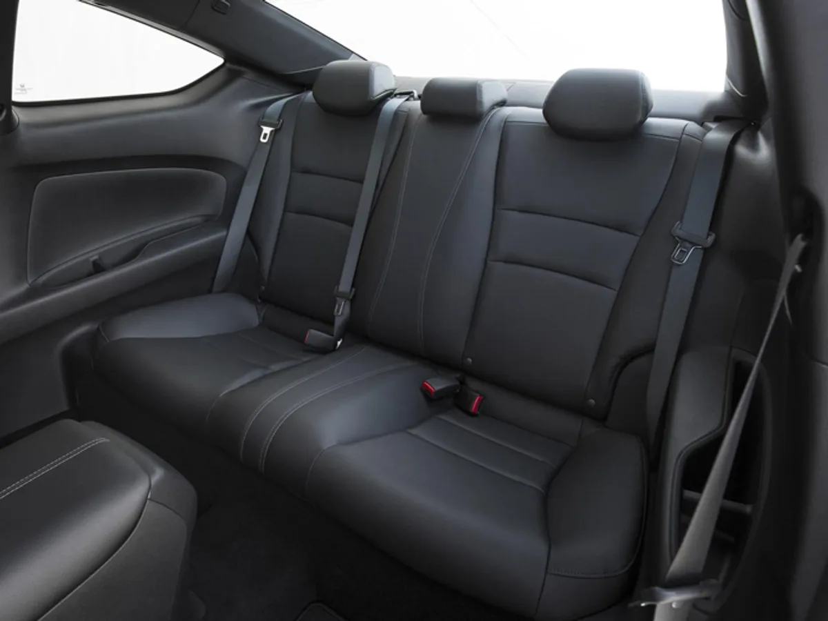 Honda-Accord-Coupe-0711082015.jpg Honda представила обновленное купе Accord
