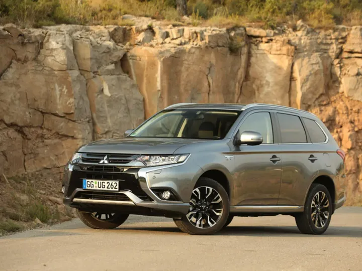 Mitsubishi привезет в Европу обновленный Outlander PHEV