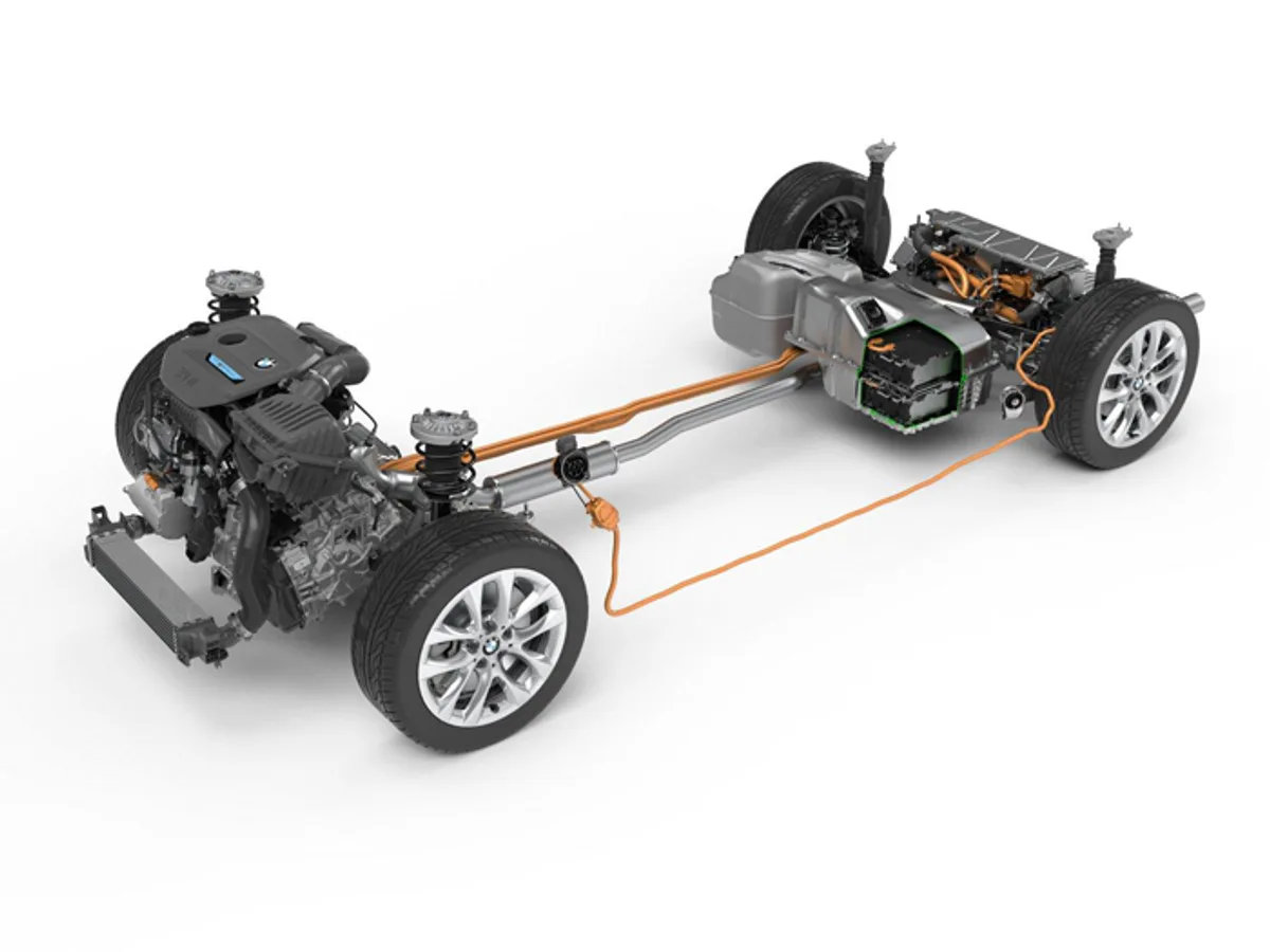 BMW-225xe-1203092015.jpg BMW 2-Series получил гибридную версию