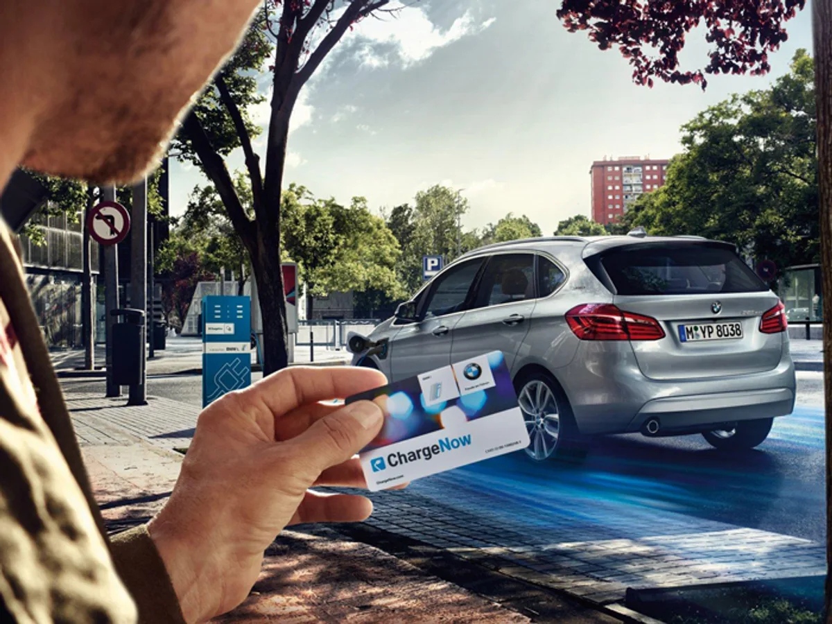 BMW-225xe-0503092015.jpg BMW 2-Series получил гибридную версию
