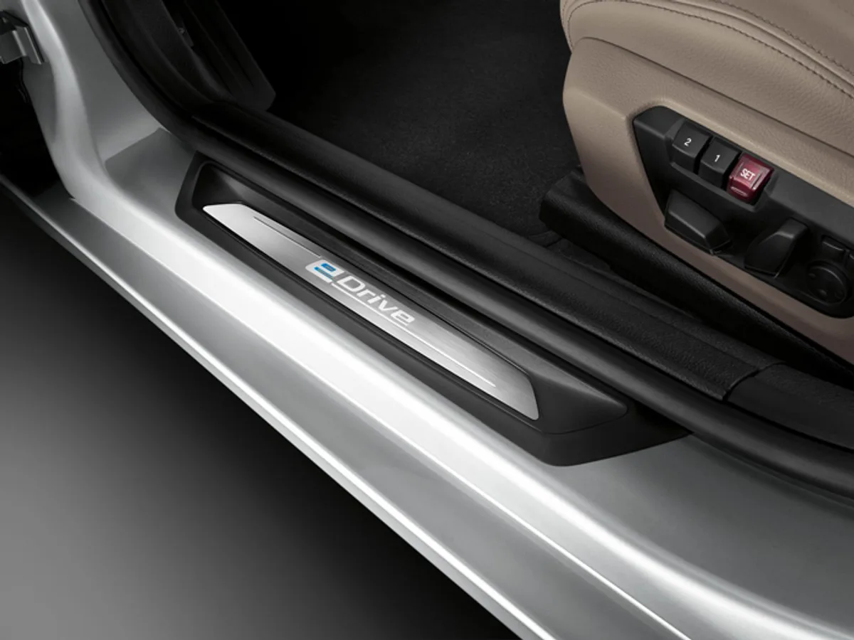 BMW-330E-Plug-In Hybrid-0703092015.jpg BMW готовит гибридную версию седана 3-й серии