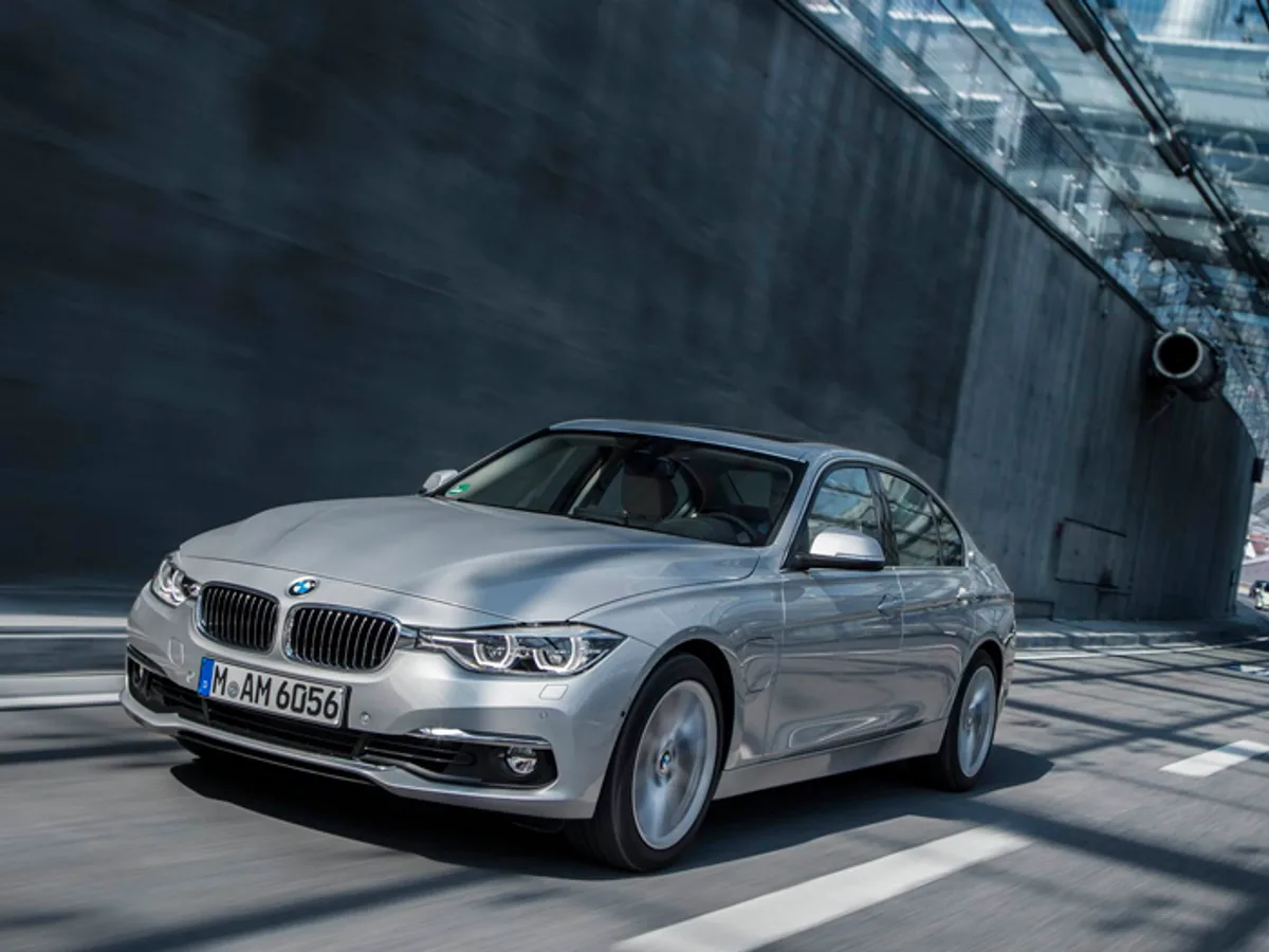 BMW-330E-Plug-In Hybrid-0103092015.jpg BMW готовит гибридную версию седана 3-й серии
