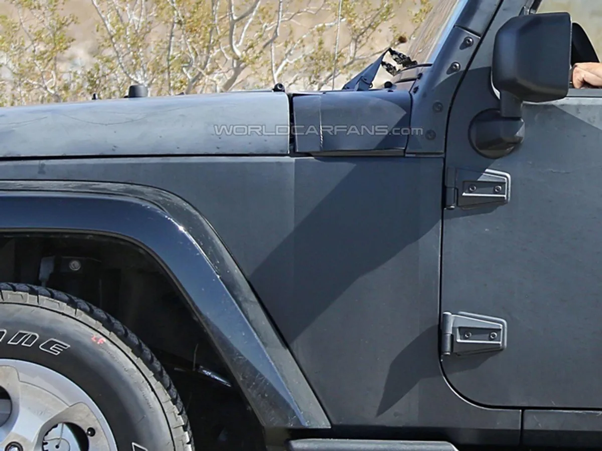 Jeep-Wrangler-0708092015.jpg Jeep начал тесты Wrangler нового поколения
