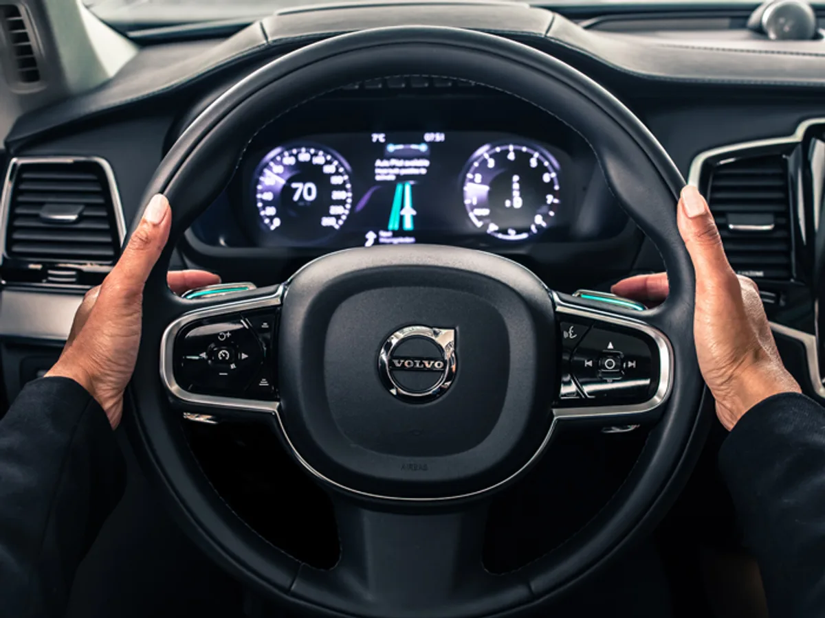 167746_IntelliSafe_Auto_Pilot_interface.jpg Volvo рассказала об интерфейсе автопилота XC90