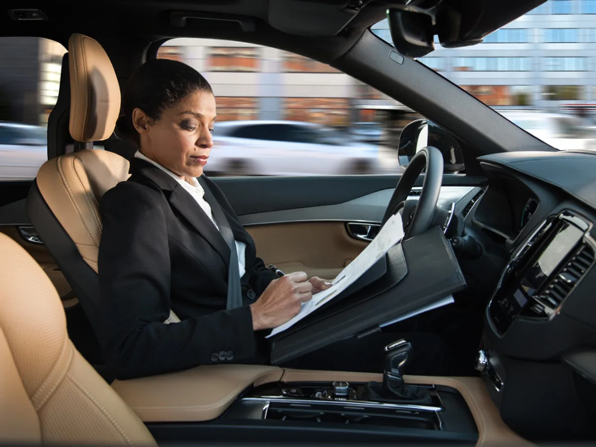 167747_Autonomous_driving.jpg Volvo рассказала об интерфейсе автопилота XC90