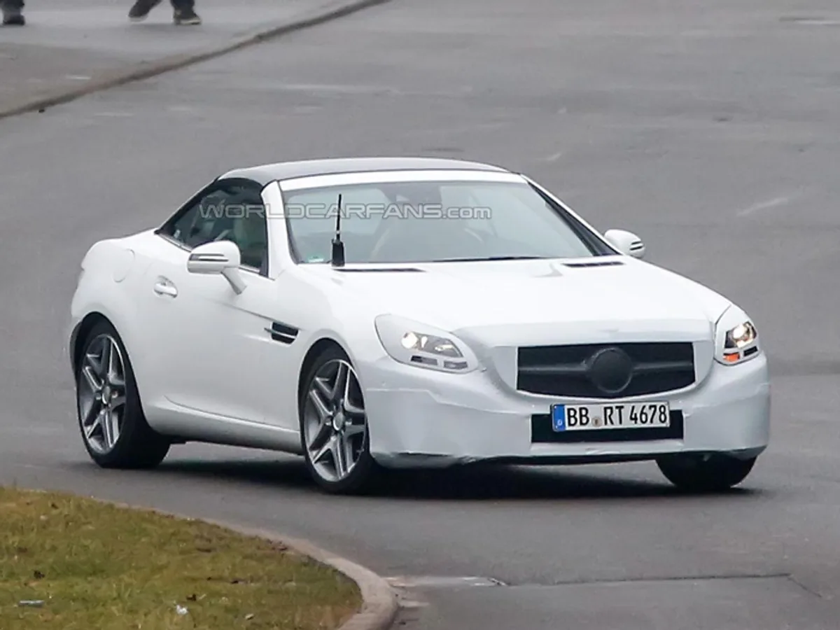 Наследник Mercedes SLK55 AMG лишится мощного мотора