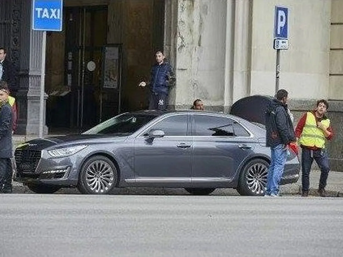 g90-01.jpg Седан Genesis G90 рассекретили раньше премьеры