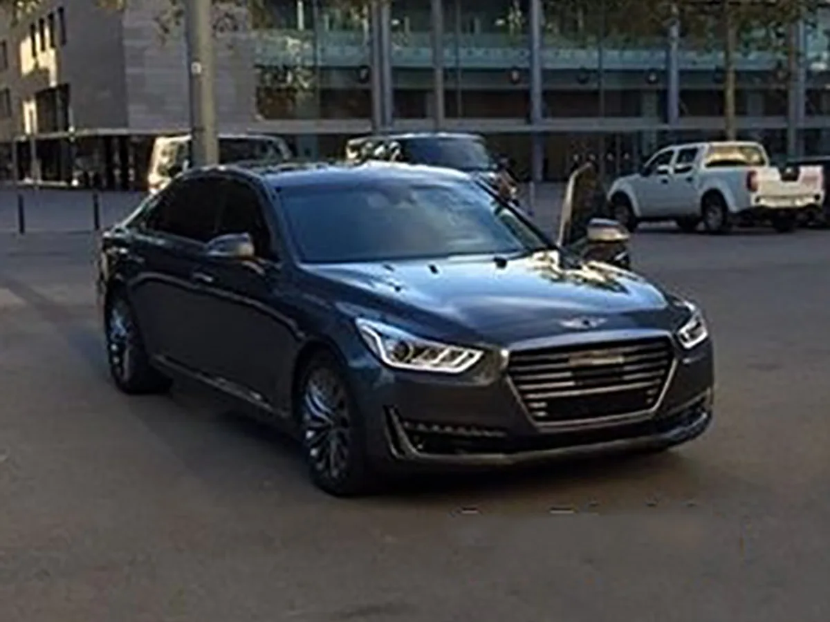 g90-02.jpg Седан Genesis G90 рассекретили раньше премьеры