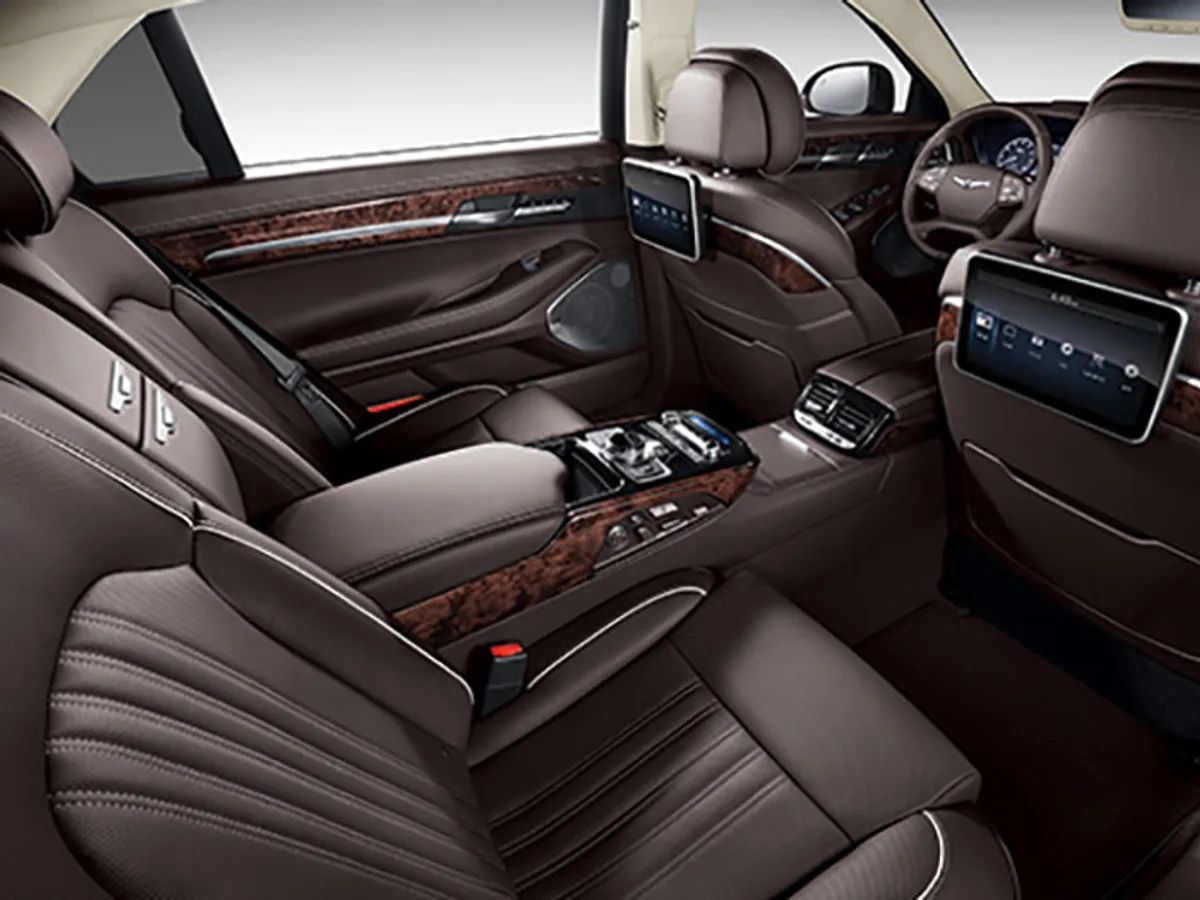 g90-06.jpg Hyundai представил флагманский седан Genesis G90