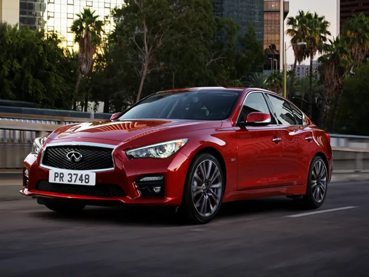 Infiniti обновила седан Q50 и кроссовер QX60