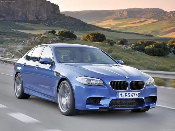 Новый BMW M5 получит полный привод