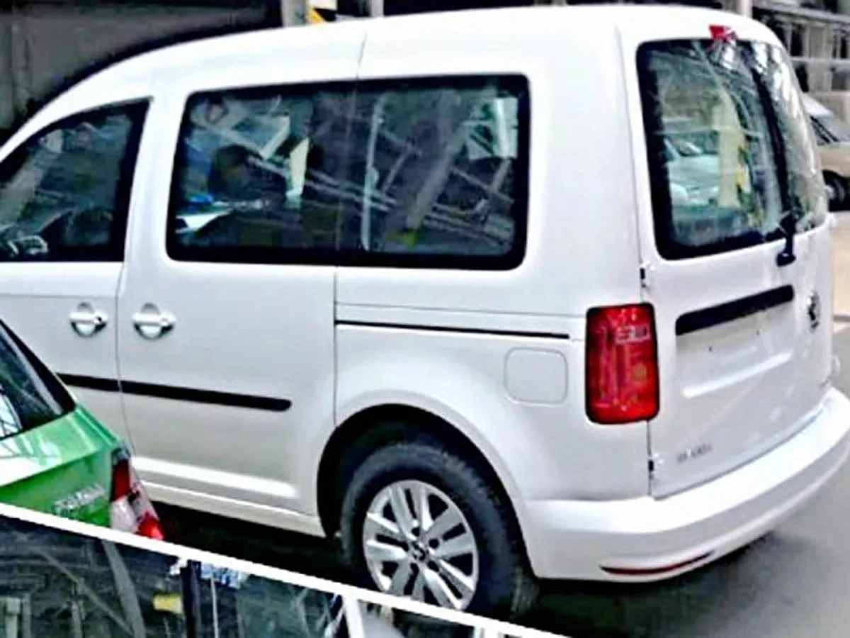 roomster01.jpg Опубликованы фотографии Skoda Roomster второго поколения