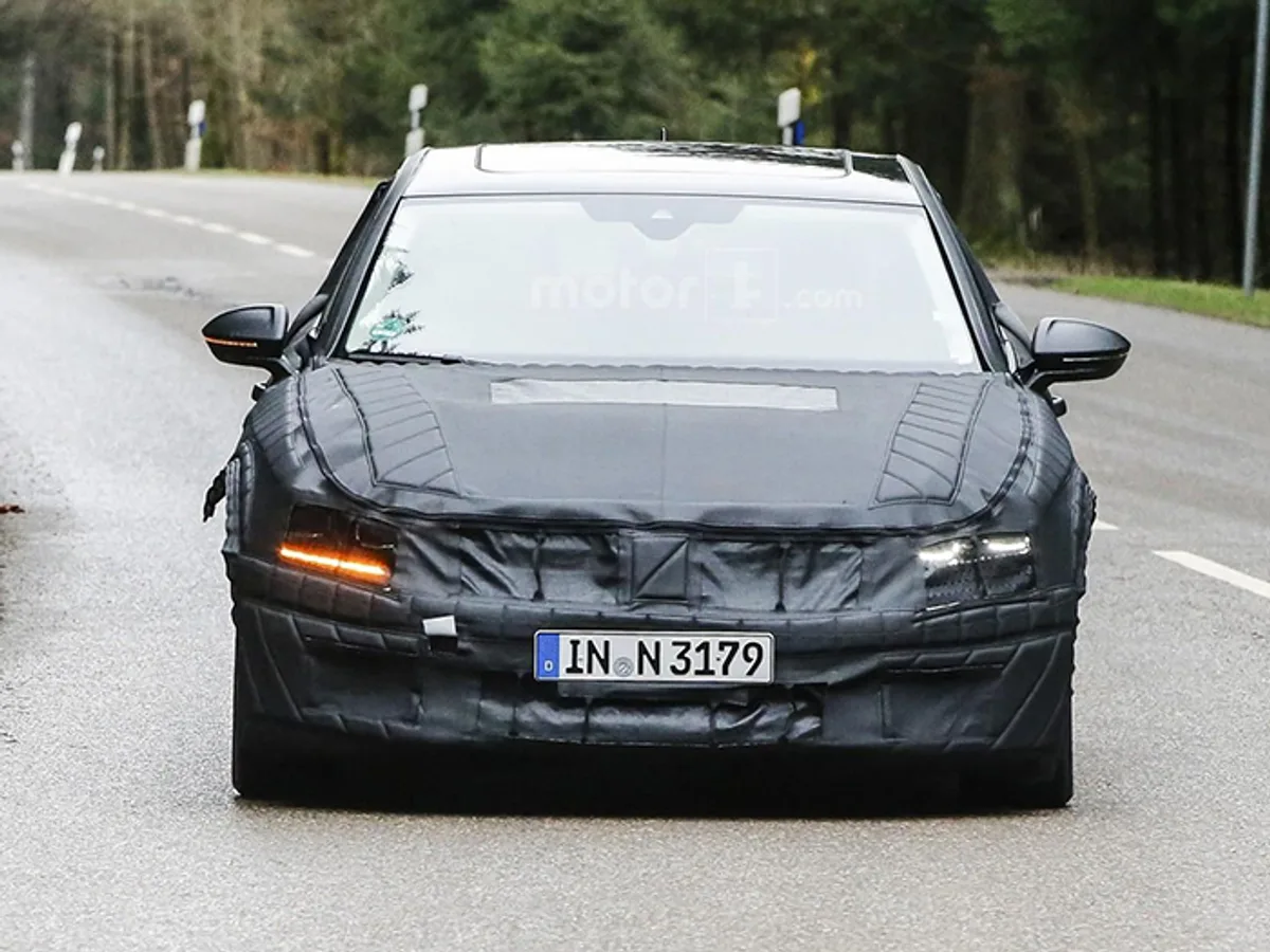 vw02.jpg Volkswagen начал испытатания нового C Coupe GTE