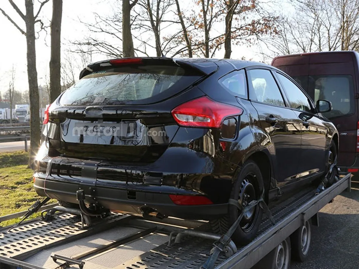 focus01.jpg Новый Ford Focus будет длиннее и шире