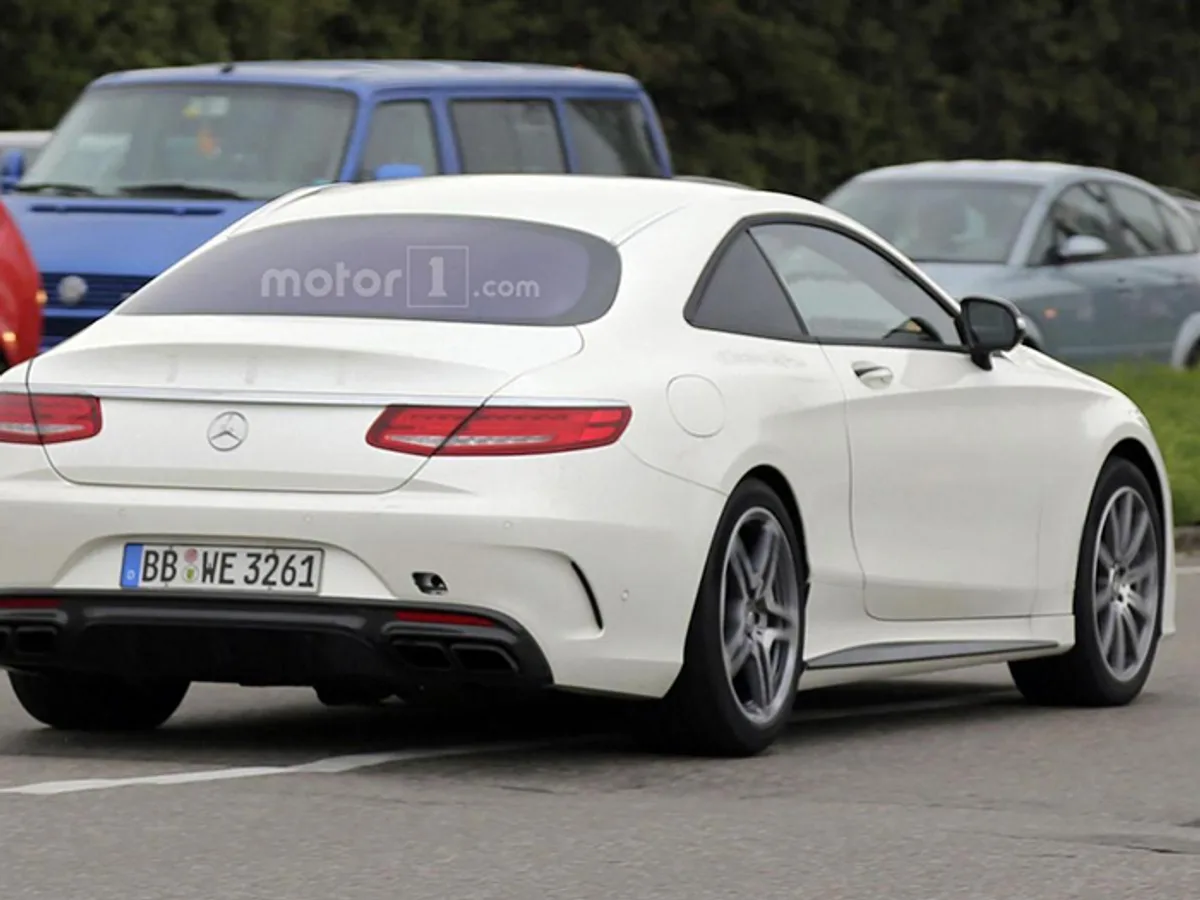 sl01.jpg Mercedes-Benz тестирует новый родстер