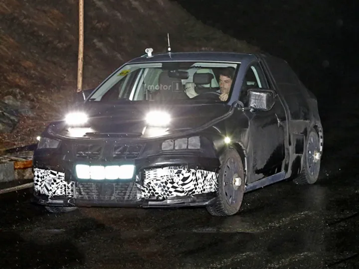 Новое поколение Seat Ibiza представят в октябре