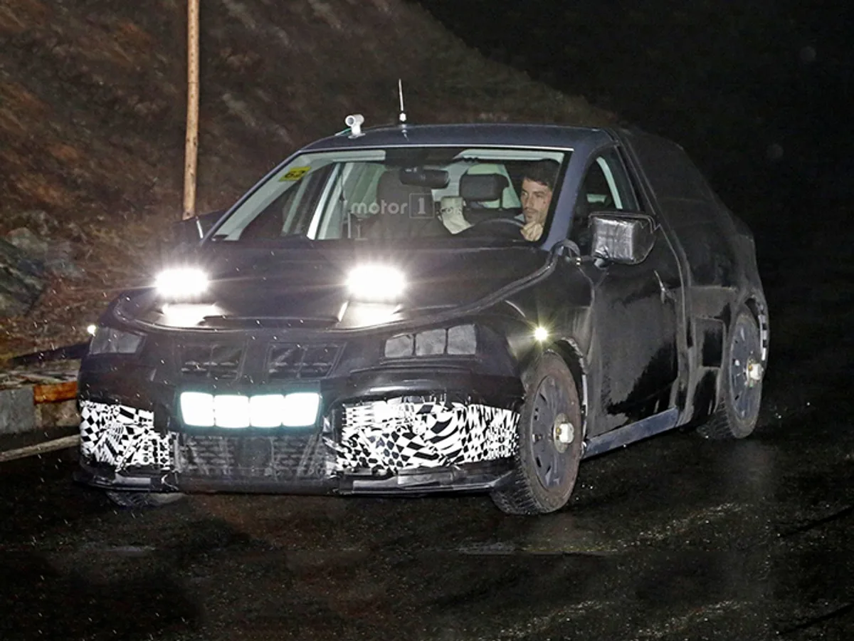 Новое поколение Seat Ibiza представят в октябре