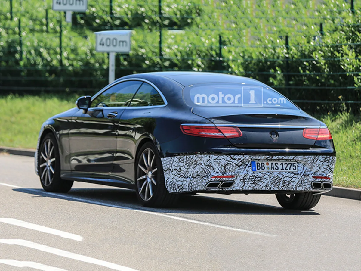 s63-01.jpg Обновленное купе Mercedes-AMG S63 получит переднюю часть в стиле GT R