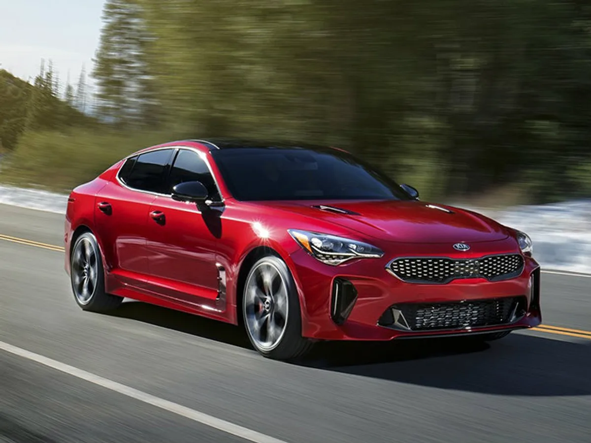 kia-stinger-10-01-2017-3.jpg KIA представила в Детройте фастбэк Stinger