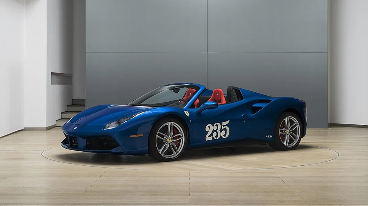 Ferrari представила модель 488 Spider, посвященную авто 1954 года