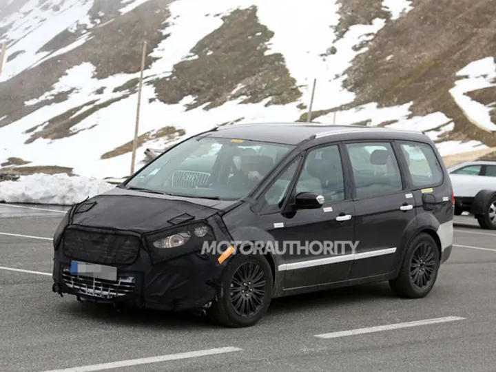 Ford Galaxy может заменить S-Max