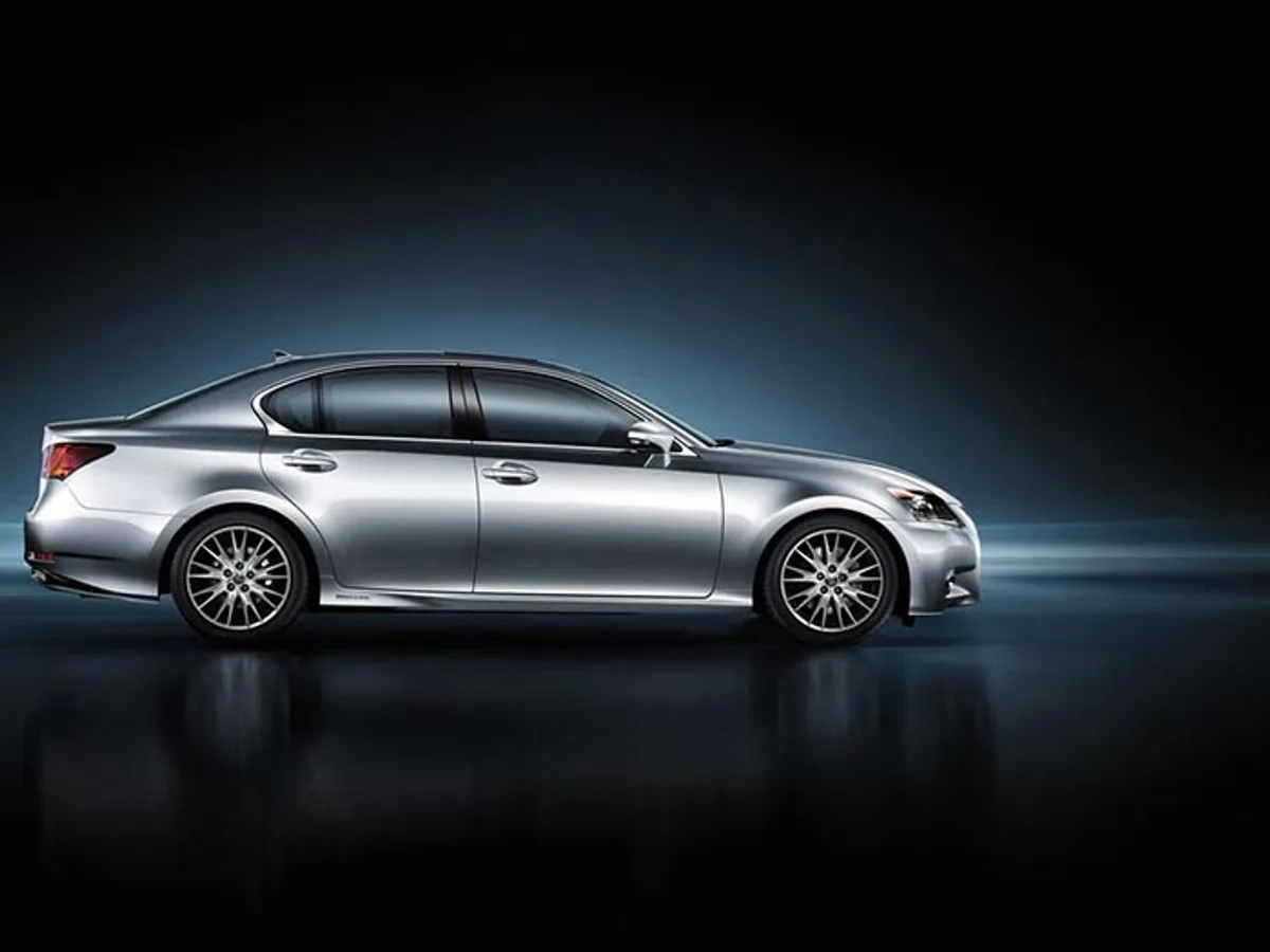01.jpg Lexus GS 300h: гибридная эволюция