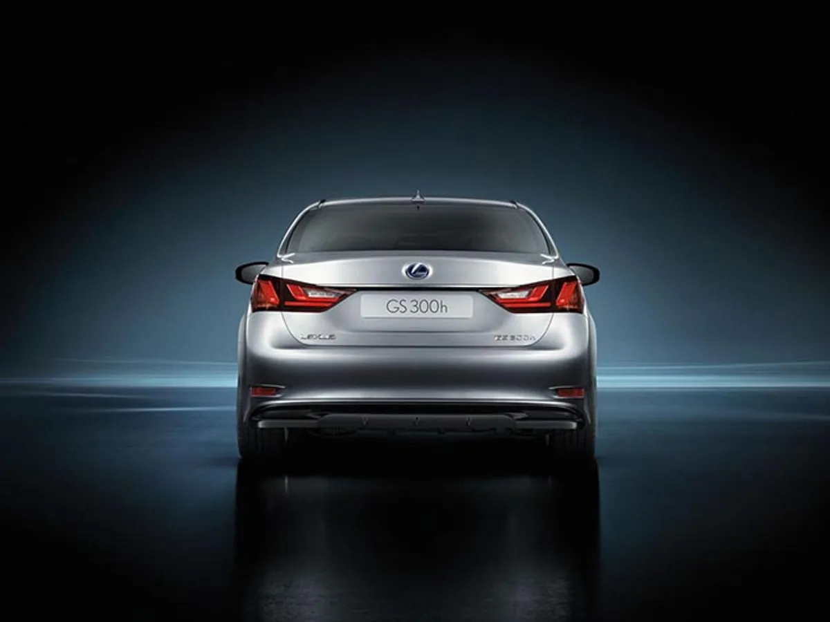 02.jpg Lexus GS 300h: гибридная эволюция