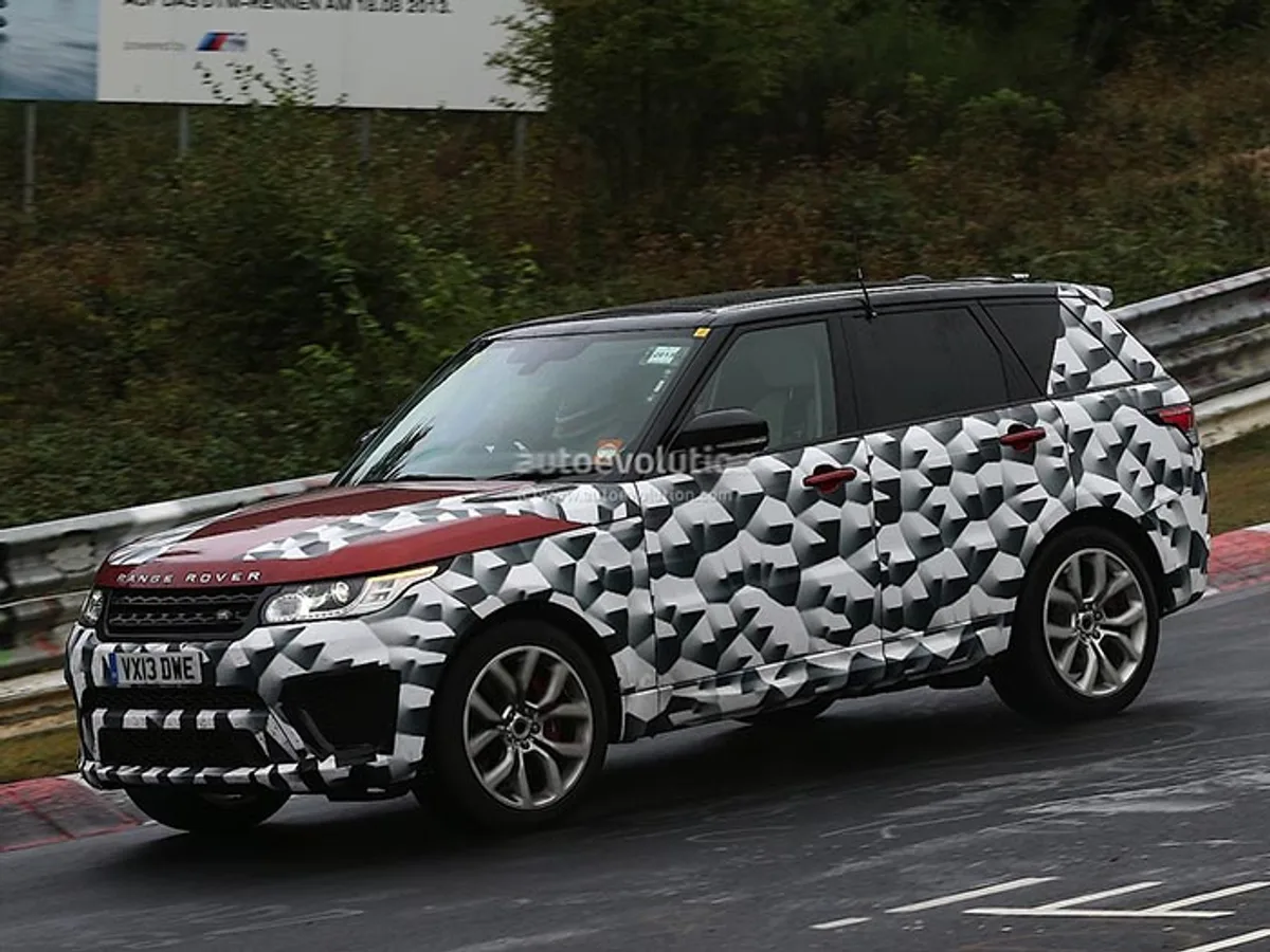 Самый мощный Range Rover Sport проходит испытания