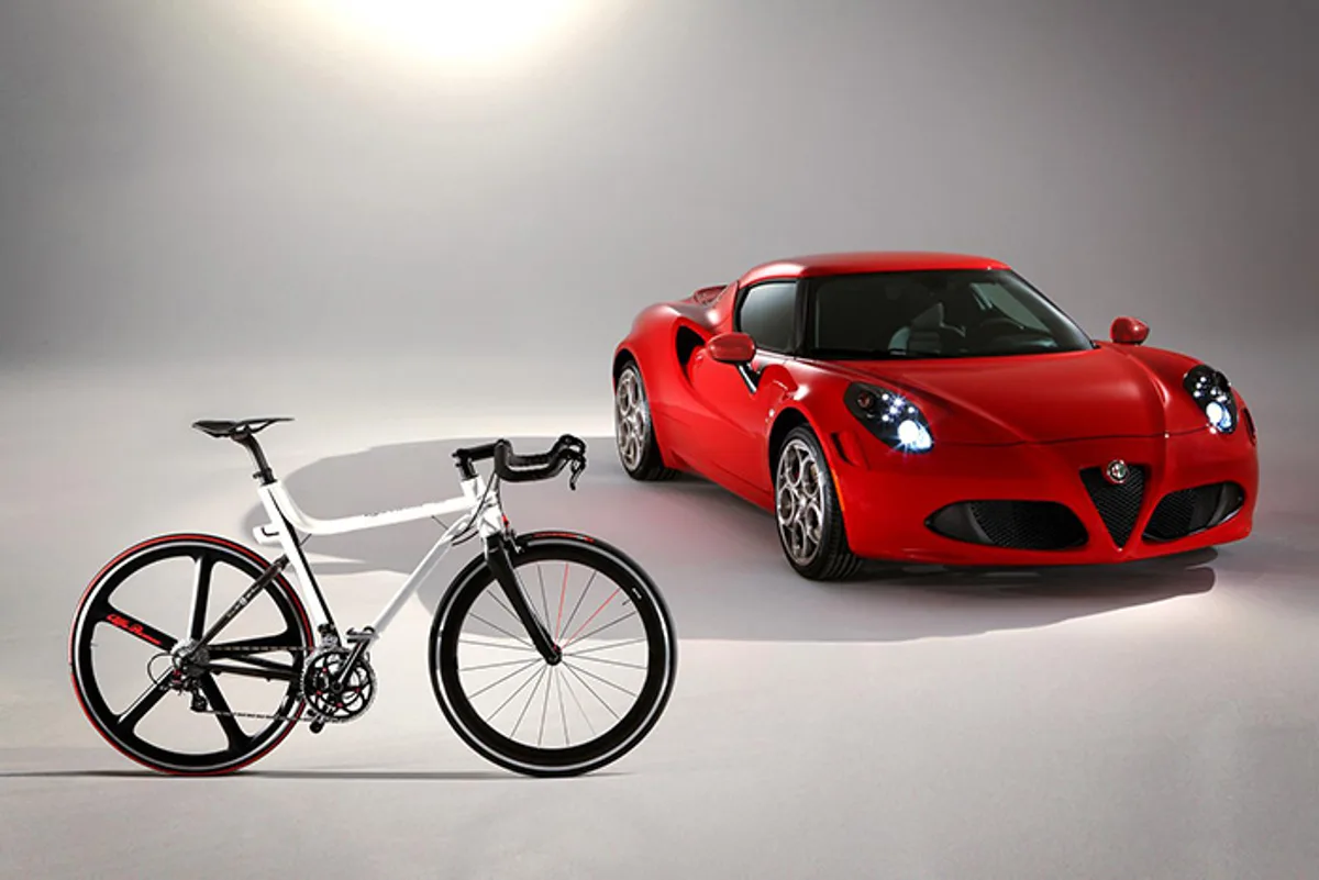 Alfa Romeo 4C обзавелась двухколесной версией