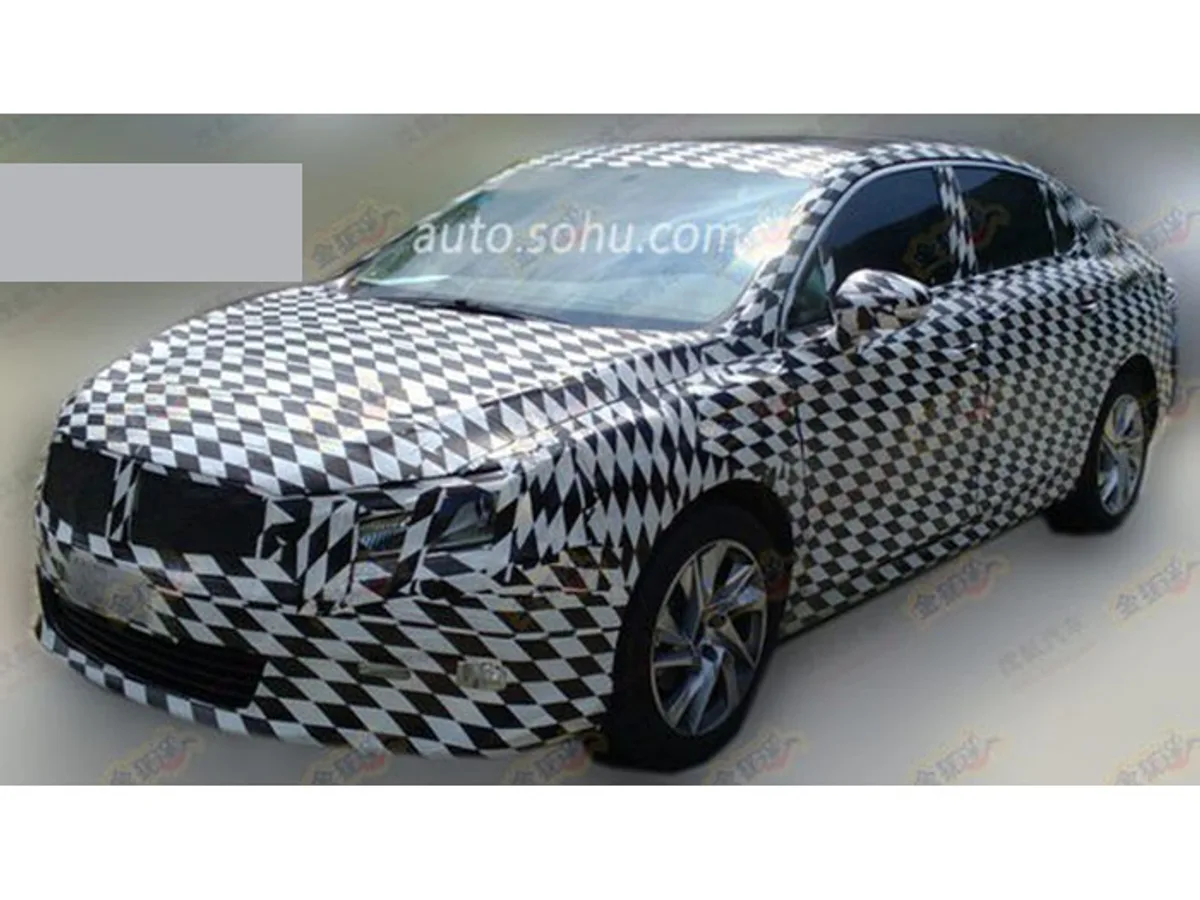 Citroen DS4 превратят в седан
