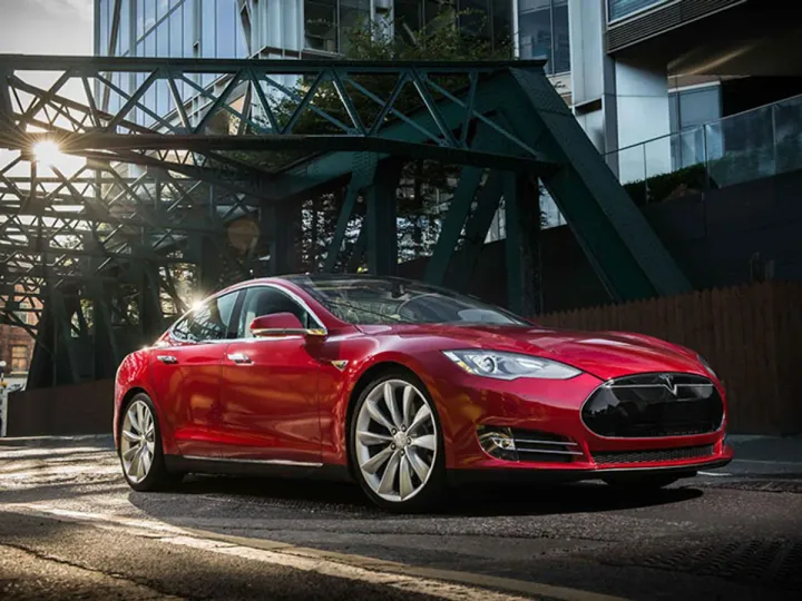 Saleen готовит «заряженный» вариант Tesla Model S