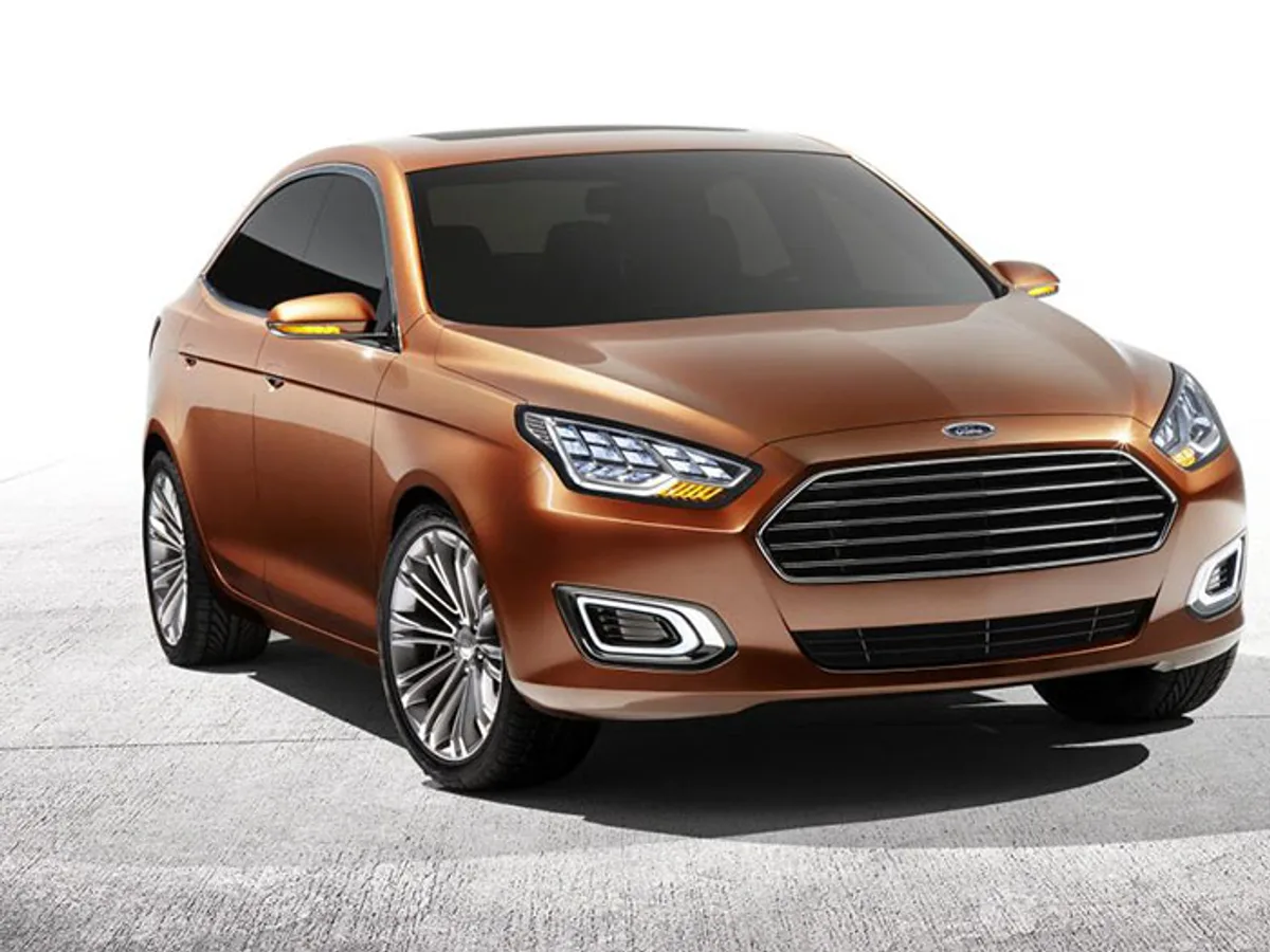 Возрожденный Ford Escort покажут через неделю