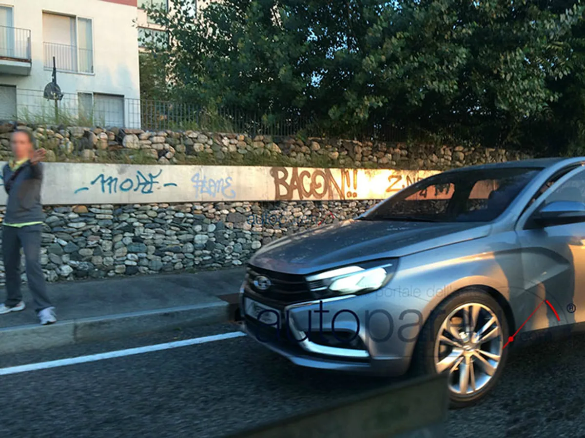 Lada Vesta без камуфляжа: первые фото