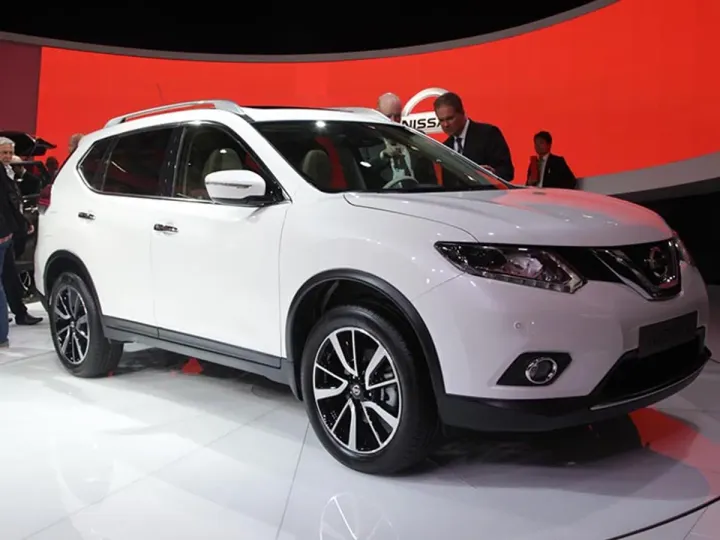 Nissan объявил российские цены на новый X-Trail