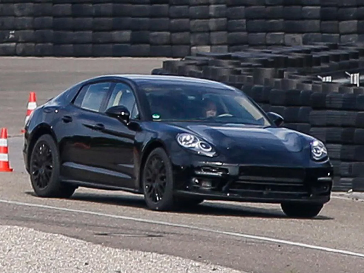 02.jpg Второе поколение Porsche Panamera появится в 2016 году