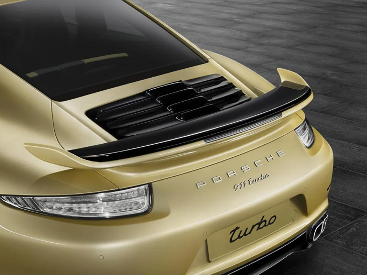 Porsche 911 Turbo 0403022015.jpg Porsche улучшил аэродинамику 911 Turbo