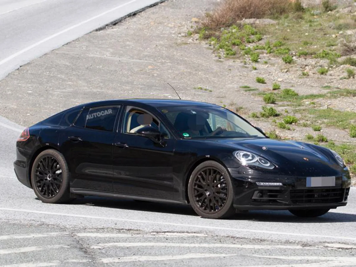 Porsche-Panamera0405082015.jpg Рассекречен интерьер новой Porsche Panamera