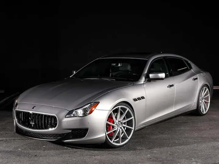 Maserati подготовила спецверсию Quattroporte S Q4