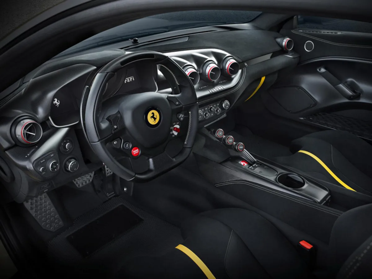Ferrari-F12tdf-0613102015.jpg Ferrari рассекретила самый мощный суперкар