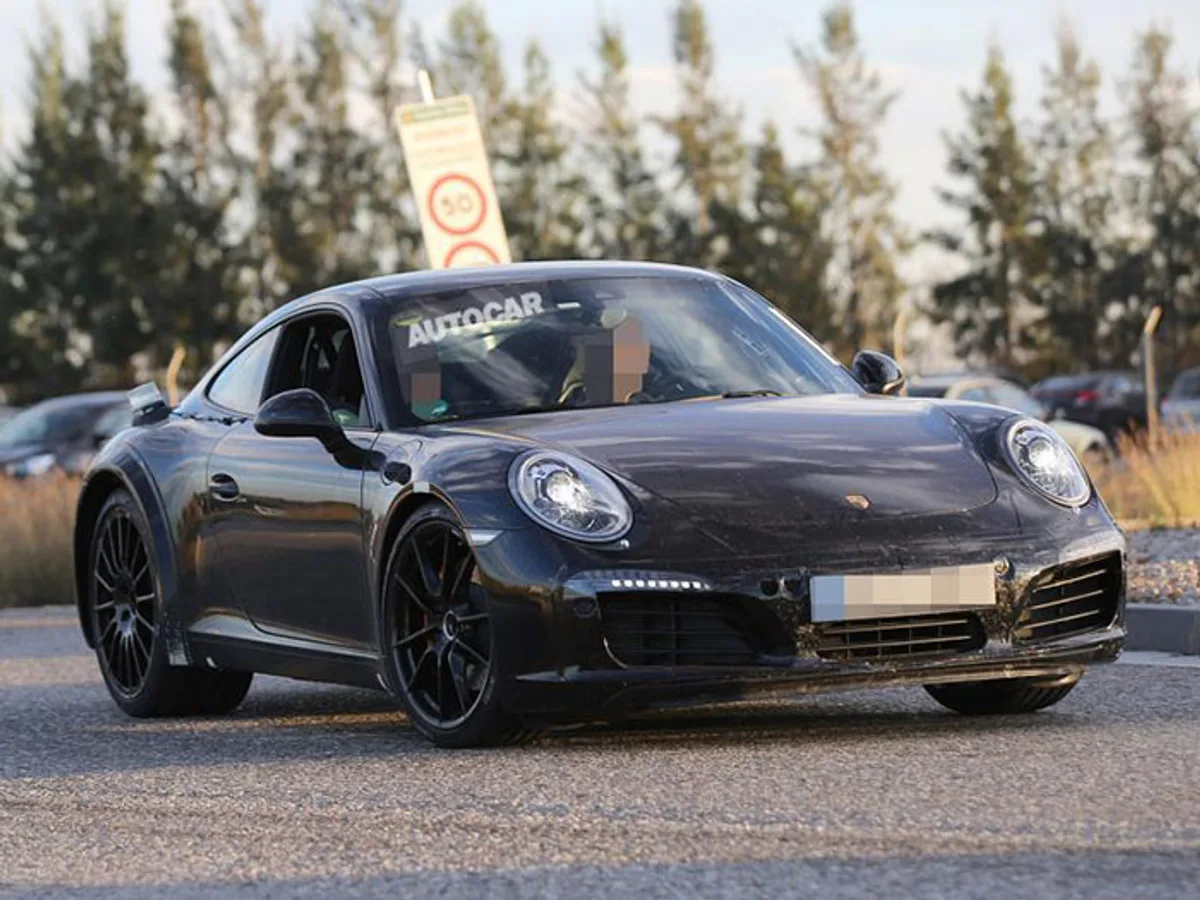 Porsche начал испытания нового поколения 911. Первые фото