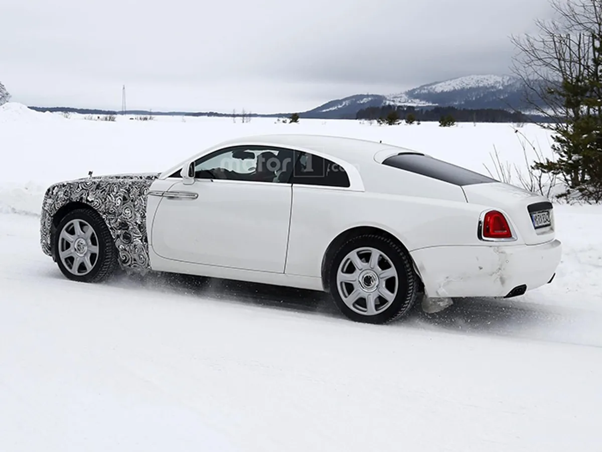 wraith01.jpg Rolls-Royce тестирует обновленный Wraith