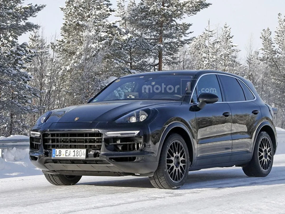 Porsche приступил к тестам Cayenne нового поколения