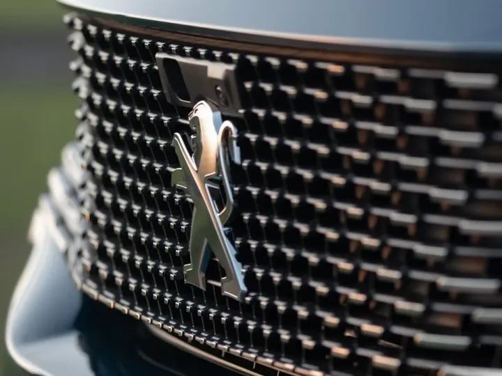 Peugeot 208 обошел всех и стал самым популярным авто в Европе