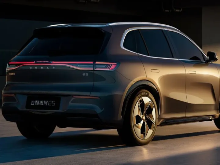 Продажи Geely Galaxy E5 стартуют в КНР в августе 2024 года